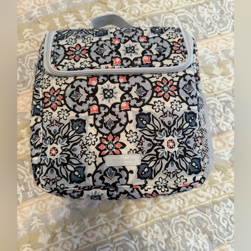 NWT Vera Bradley Lisbon Medallion Lunch Crossbody